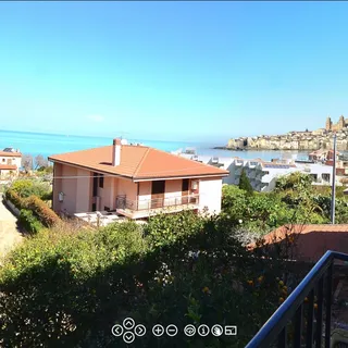 holidayscefalu3